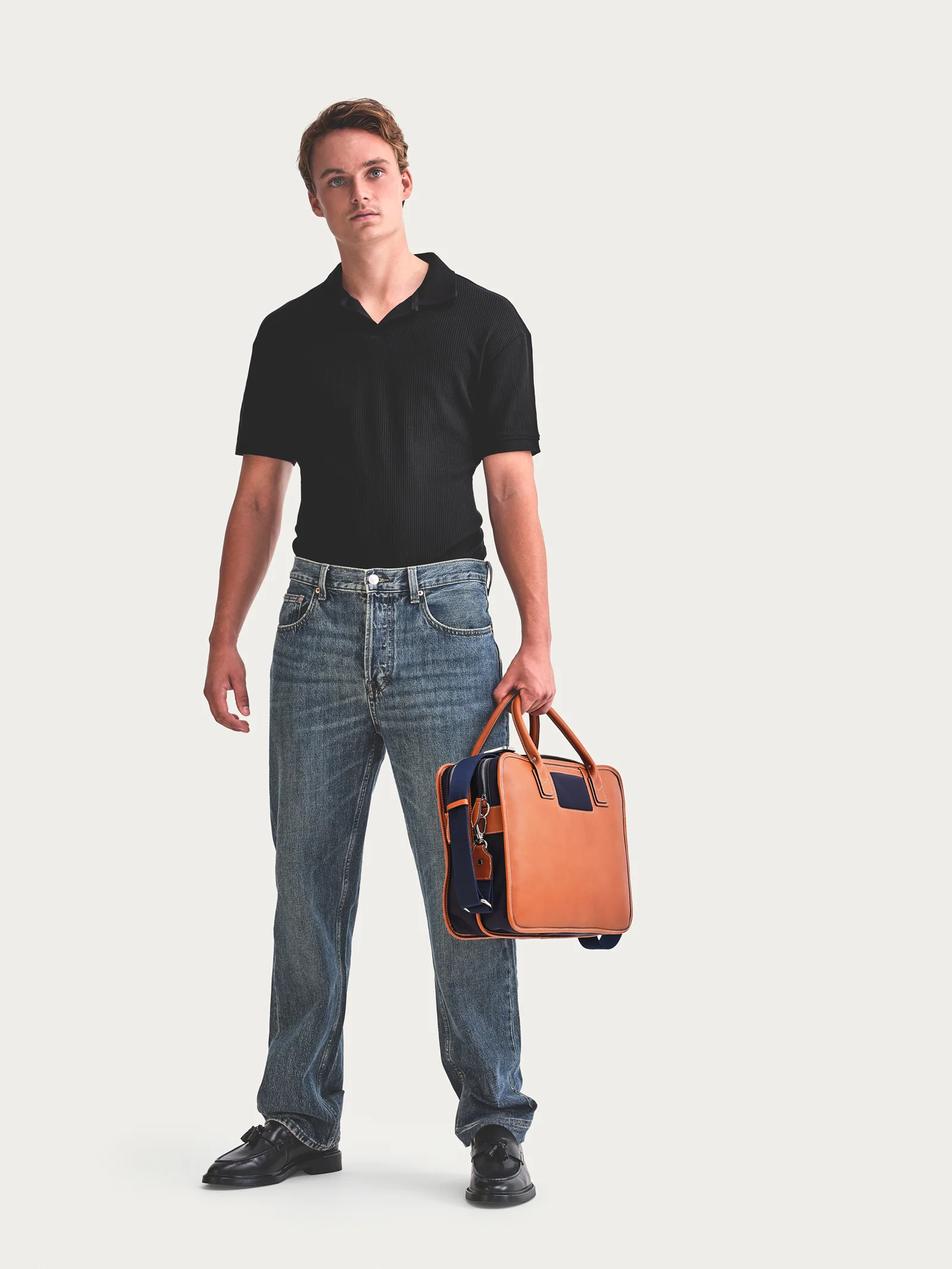 The Overnight - Cognac/Navy - Image 3